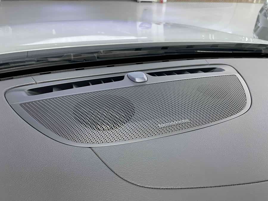 Volvo S60 2025 B5 Intelligent Sport - zdjęcie 10