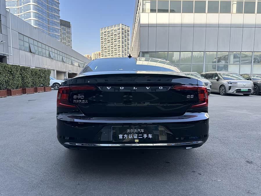 Volvo S90 2024 B5 Intelligent Luxury Edition - zdjęcie 11