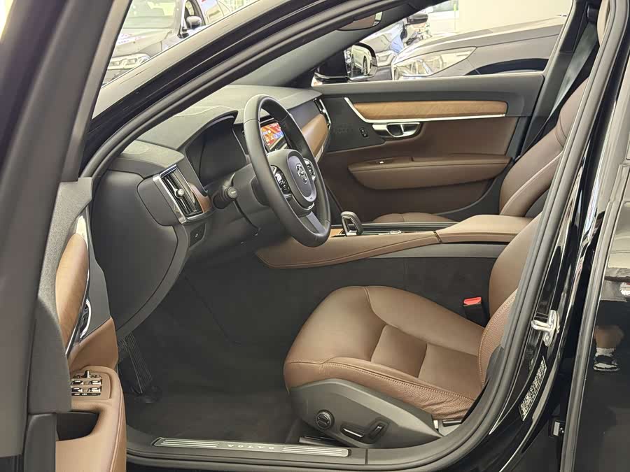 Volvo S90 2024 B5 Intelligent Luxury Edition - zdjęcie 12