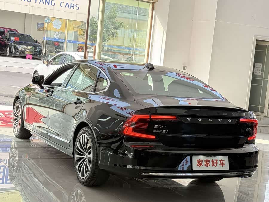 Volvo S90 2024 B5 Intelligent Luxury Edition - zdjęcie 16