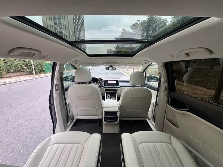 Weiran 2024 330TSI Luxury - zdjęcie 19