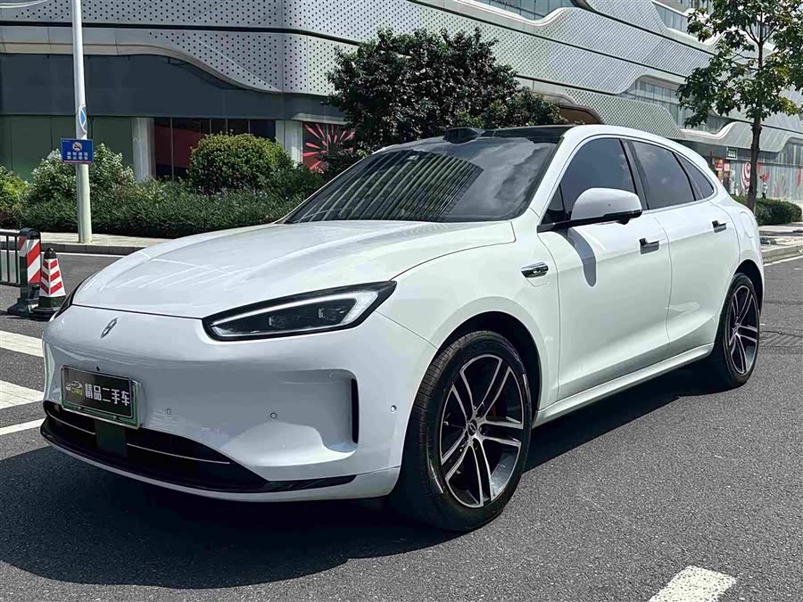 Wenjie M5 2023 EV 4WD Intelligent Driving - zdjęcie 1