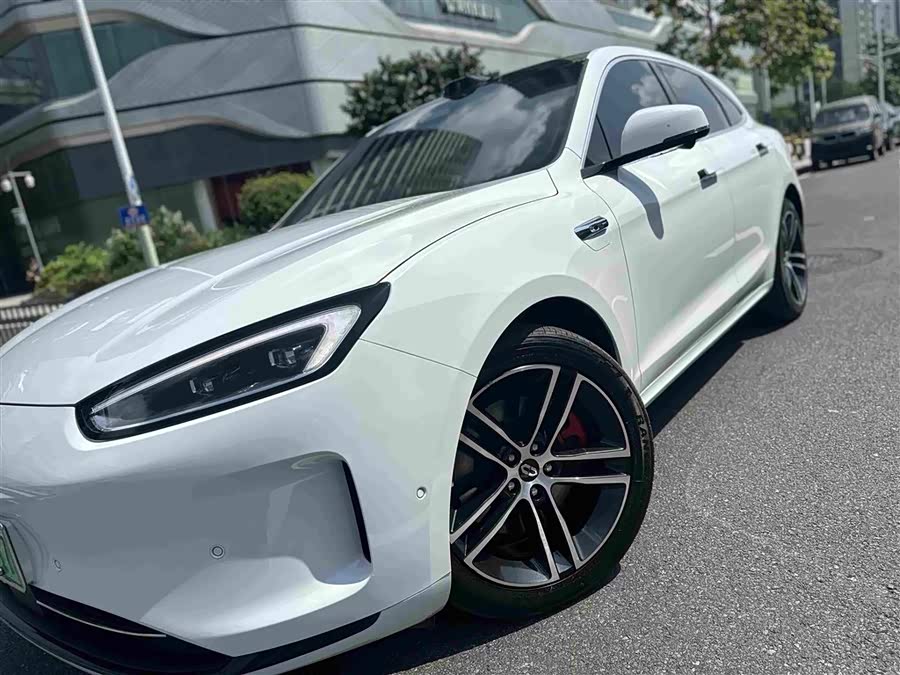 Wenjie M5 2023 EV 4WD Intelligent Driving - zdjęcie 12