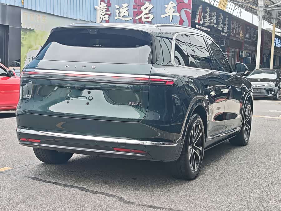 Wenjie M7 2026 2.0T Extended Range Ultra 4WD 5-Seater (192-Line Laser Radar) - zdjęcie 12