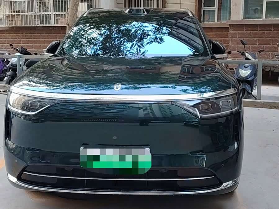 Wenjie M8 2025 Range Extender Max+ 53.4kWh 5-Seater (192-Line Laser Radar) - zdjęcie 2