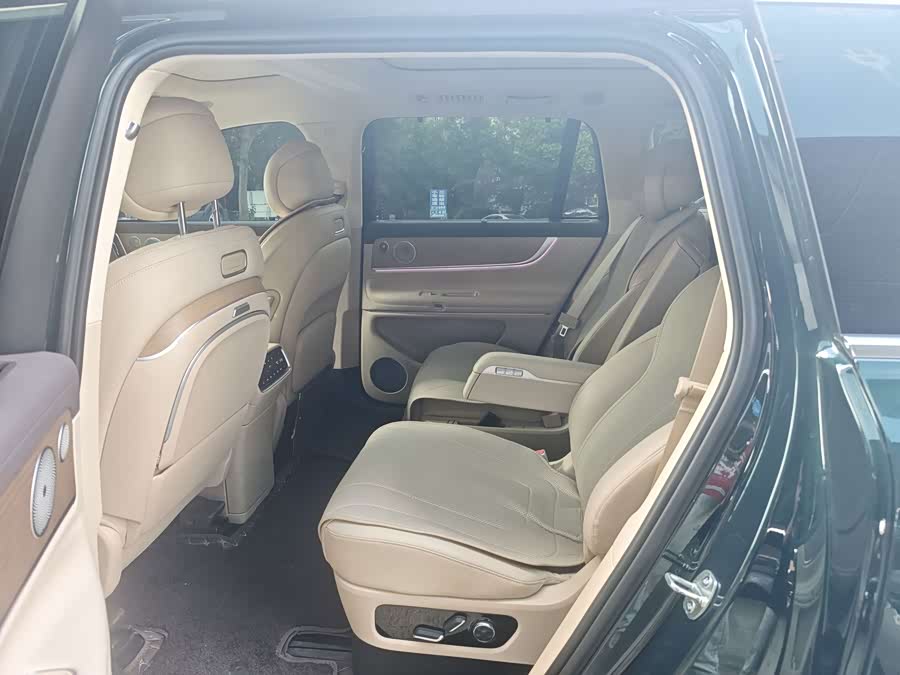 Wenjie M9 2024 EV Max 100kWh 6-seater - zdjęcie 2
