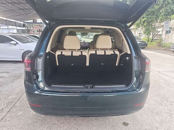 Wenjie M9 2024 EV Max 100kWh 6-seater - zdjęcie 14