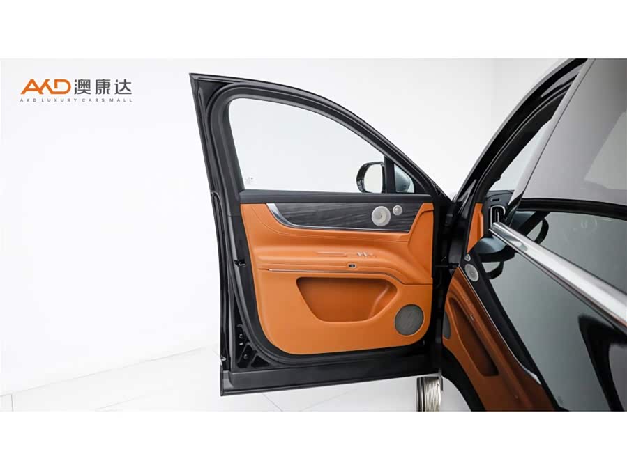 Wenjie M9 2024 Range Extender Ultra 52kWh 6-Seater - zdjęcie 11
