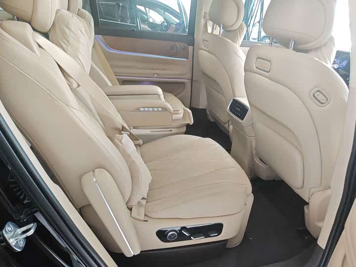 Wenjie M9 2024 Range Extender Ultra 52kWh 6-Seater - zdjęcie 14