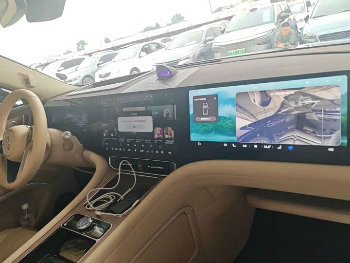 Wenjie M9 2024 Range Extender Ultra 52kWh 6-Seater - zdjęcie 15