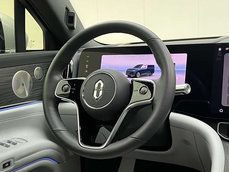 Wenjie M9 2024 Range Extender Ultra 52kWh 6-Seater - zdjęcie 19