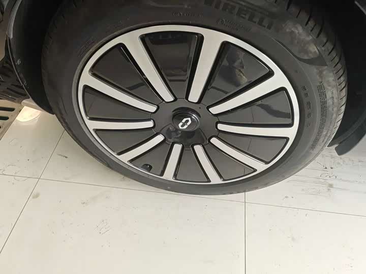Wenjie M9 2024 Range Extender Ultra 52kWh 6-Seater - zdjęcie 18