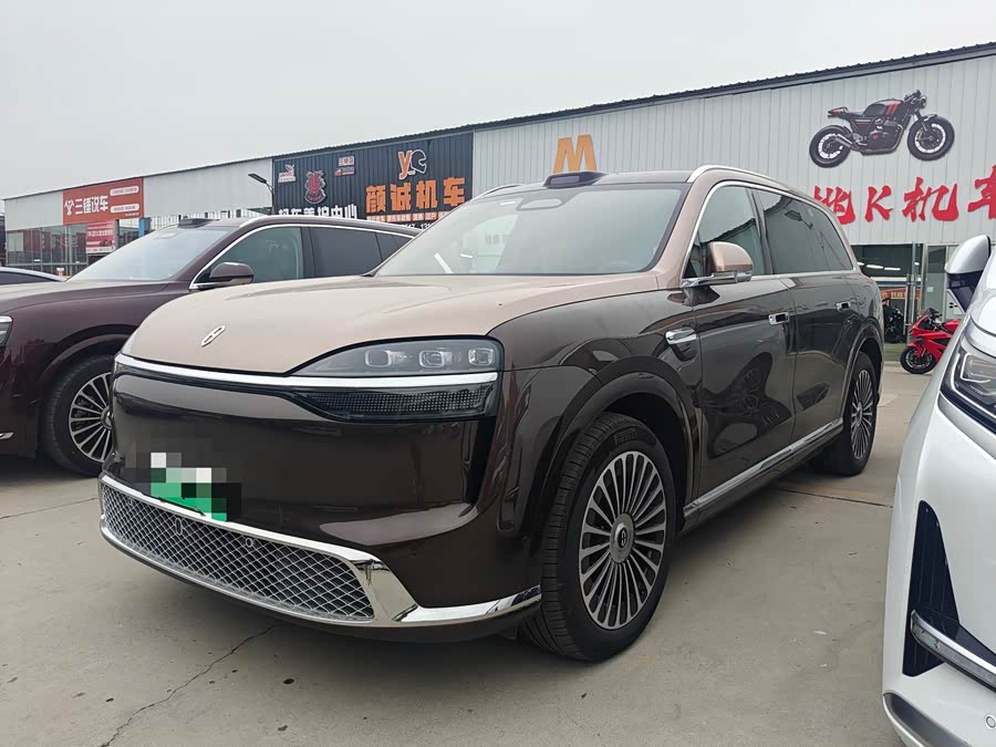 Wenjie M9 2026 2WD Extended Range Ultra 6-Seater - zdjęcie 12