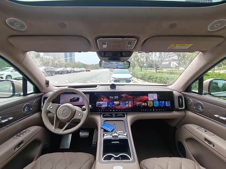 Wenjie M9 2026 2WD Extended Range Ultra 6-Seater - zdjęcie 15