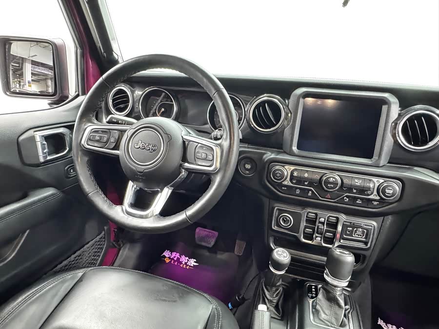 Wrangler 2022 2.0T Special Edition - zdjęcie 4