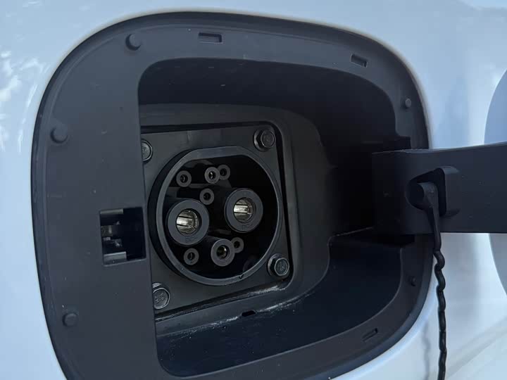 Wuling Hongguang New Energy 2024 300KM Practical - zdjęcie 17