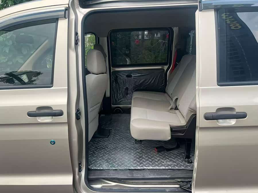 Wuling Hongguang V 2022 1.5L Jinxiang 2WD - zdjęcie 6
