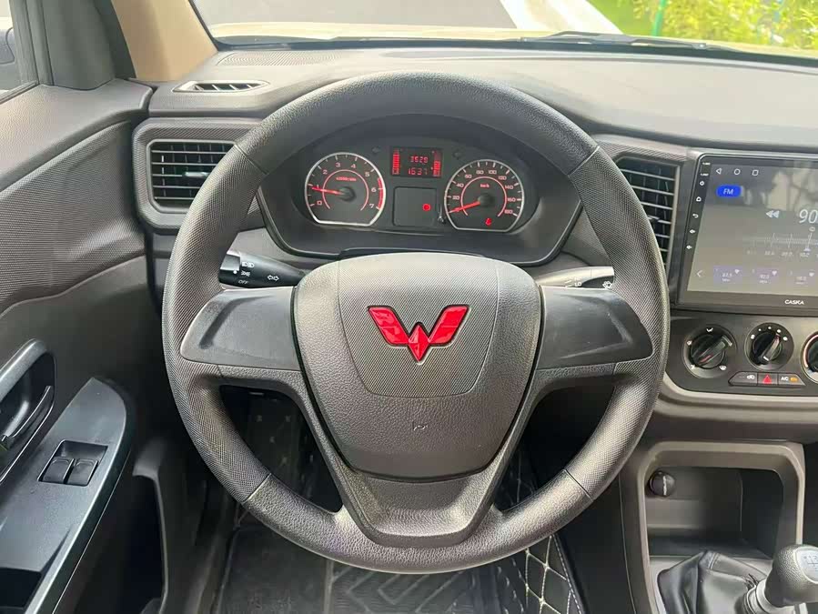 Wuling Hongguang V 2022 1.5L Jinxiang 2WD - zdjęcie 8