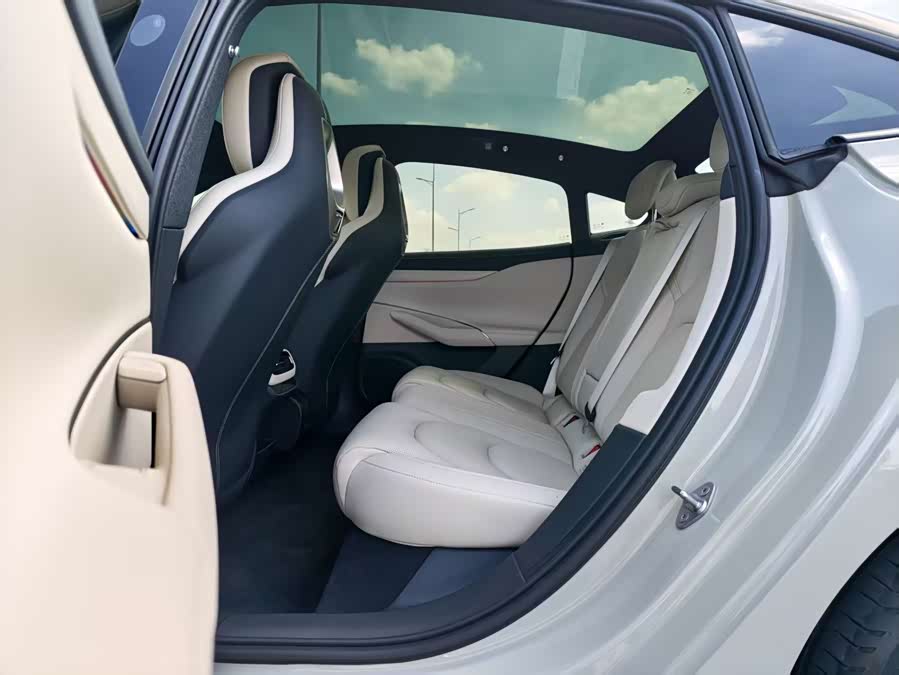 Xiaomi SU7 2024 Rear-Wheel Drive Long Range Intelligent Driving Version - zdjęcie 6