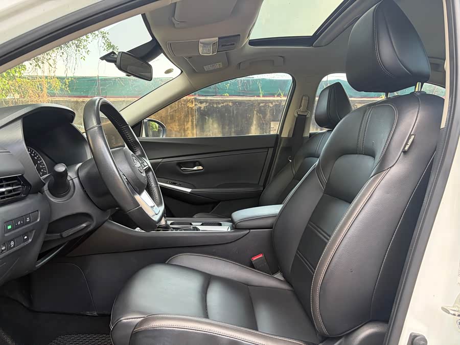 Xuan Yi 2023 1.6L CVT Enjoy Edition - zdjęcie 11