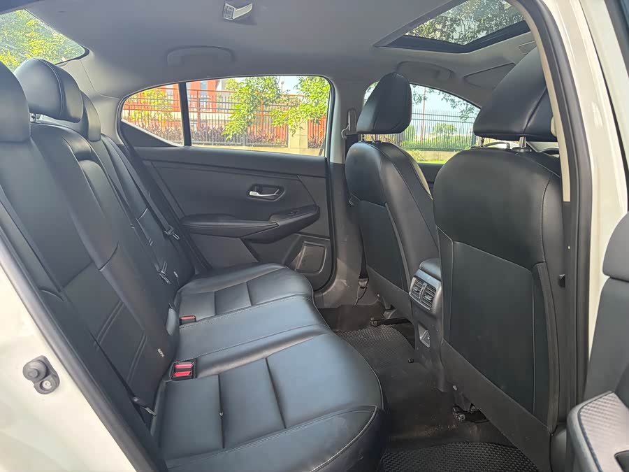 Xuan Yi 2023 1.6L CVT Enjoy Edition - zdjęcie 17