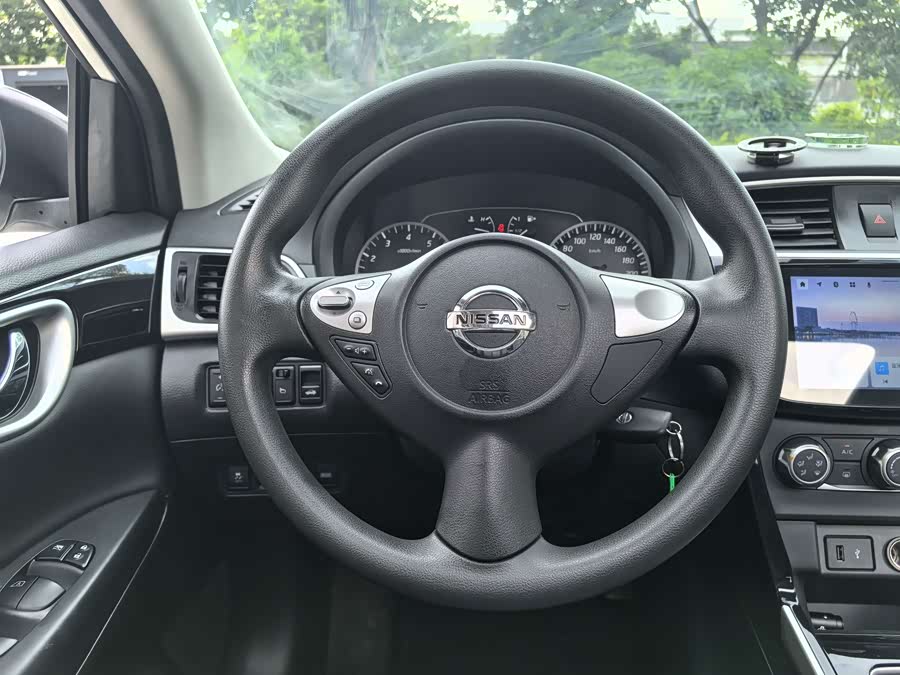 Xuan Yi 2024 Classic 1.6XL CVT Luxury - zdjęcie 13