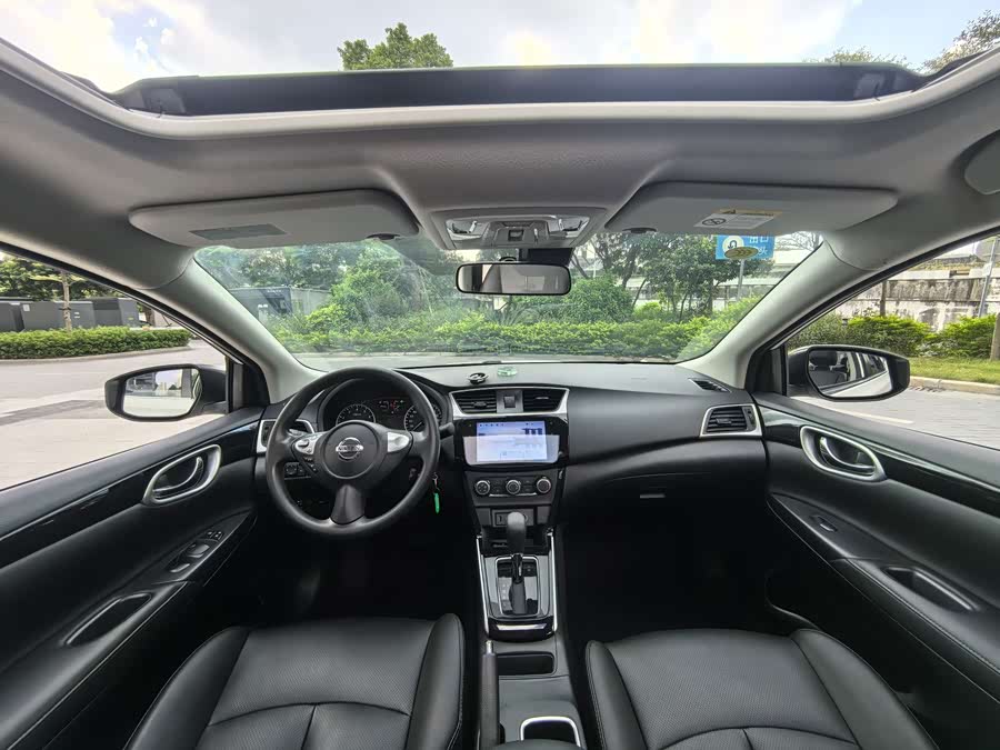 Xuan Yi 2024 Classic 1.6XL CVT Luxury - zdjęcie 10