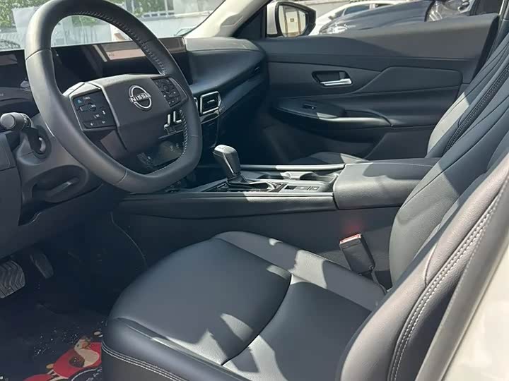 Xuan Yi 2026 1.6L CVT Luxury Technology - zdjęcie 12