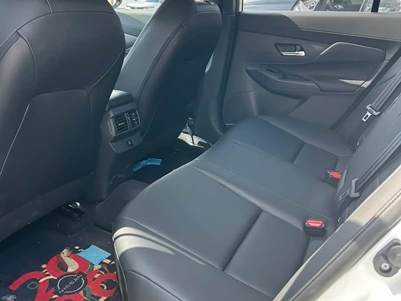 Xuan Yi 2026 1.6L CVT Luxury Technology - zdjęcie 6