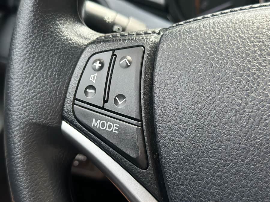 YARiS L 2022 X 1.5L CVT Luxury PLUS - zdjęcie 7