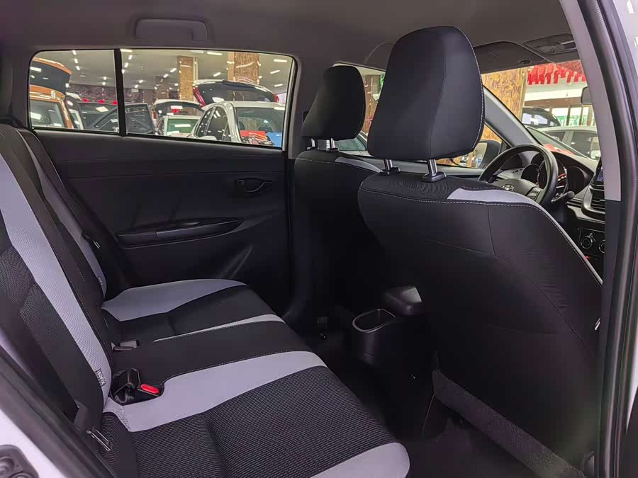 YARiS L Zhi Xuan 2022 Zhi Xuan X 1.5L CVT Leading PLUS Edition - zdjęcie 6