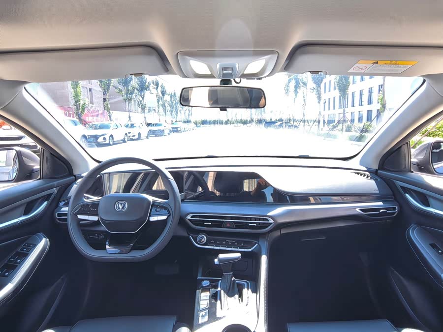 Yidong 2022 PLUS 1.6L GDI CVT Luxury - zdjęcie 6