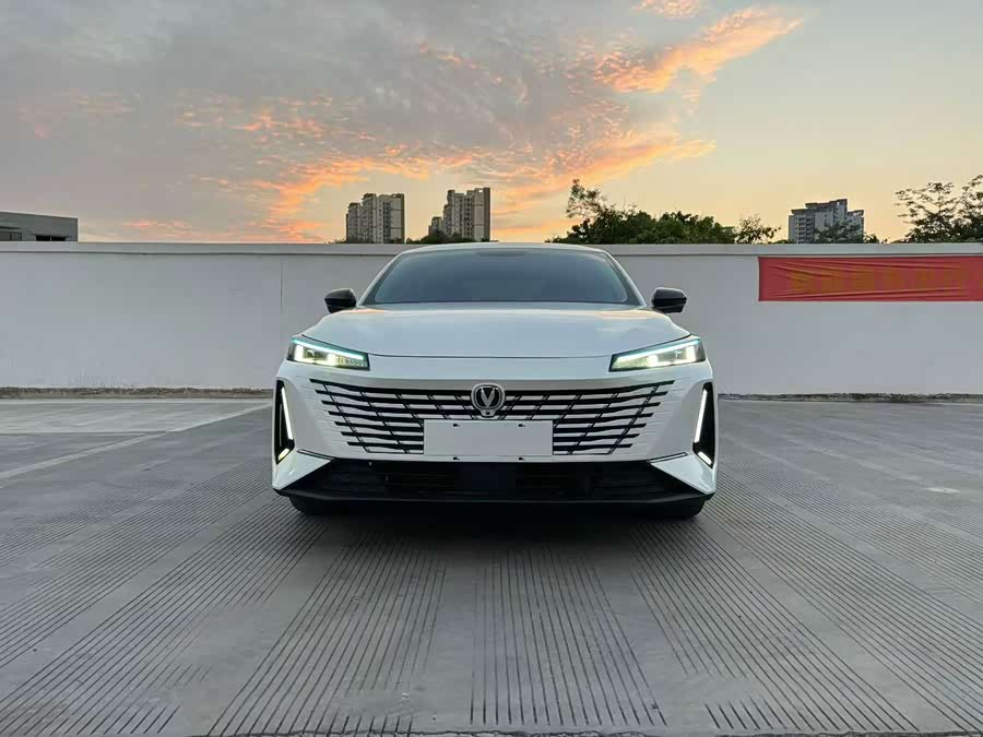 Yidong 2024 1.5T GDI Automatic Enjoy Edition - zdjęcie 2