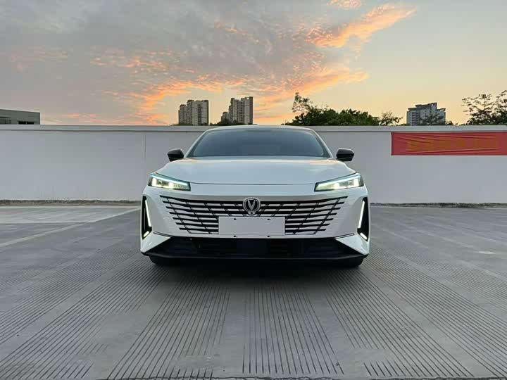 Yidong 2024 1.5T GDI Automatic Enjoy Edition - zdjęcie 11