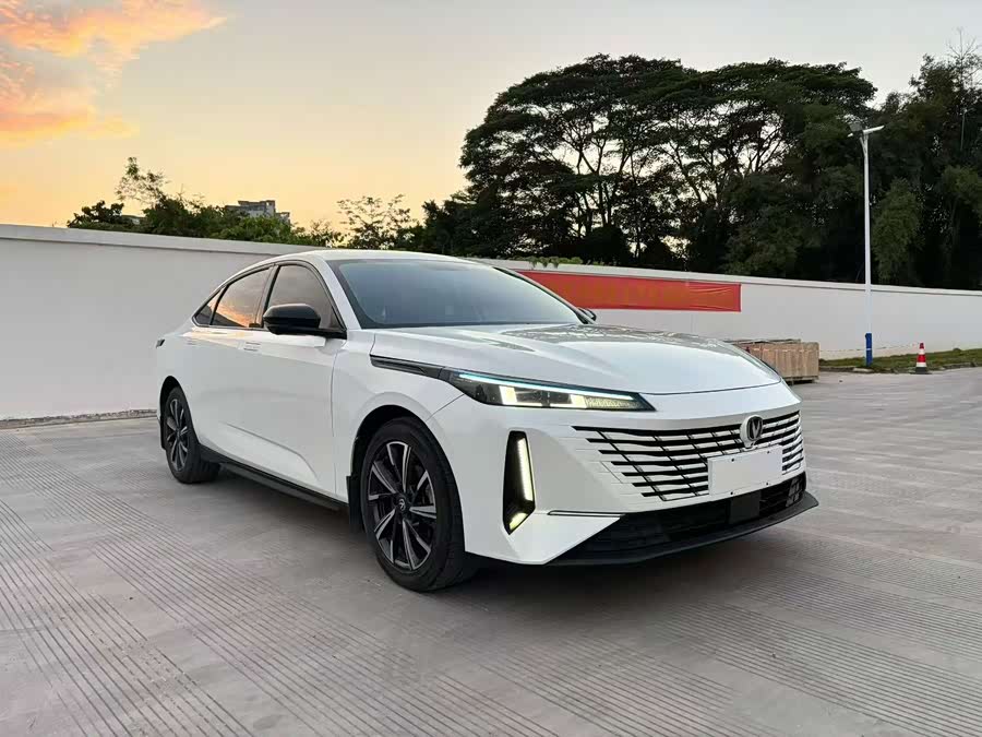 Yidong 2024 1.5T GDI Automatic Enjoy Edition - zdjęcie 3