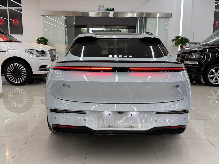 Zeekr 007GT 2025 Four-Wheel Drive Intelligent Driving Version 75kWh - zdjęcie 13