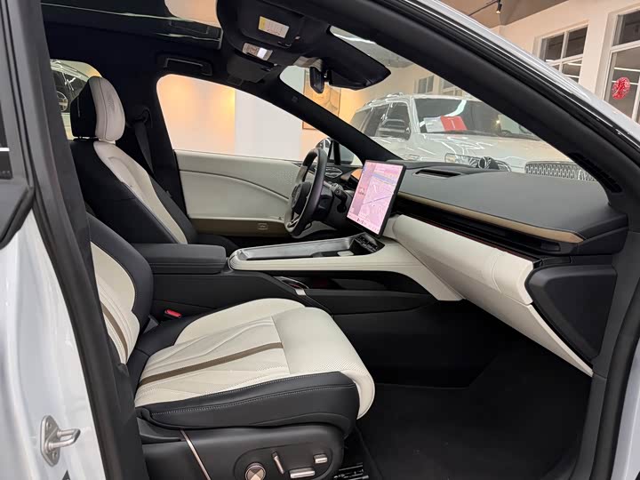 Zeekr 007GT 2025 Four-Wheel Drive Intelligent Driving Version 75kWh - zdjęcie 18