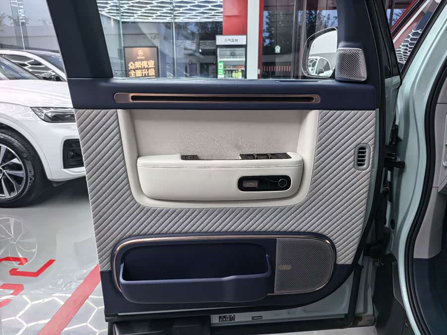 Zeekr MIX 2025 Smart Drive - zdjęcie 14