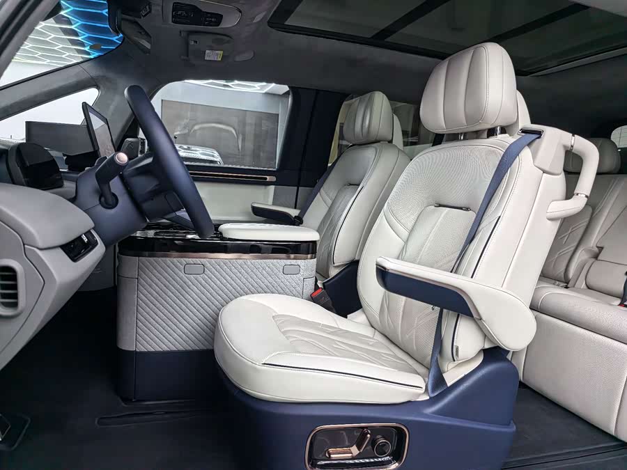 Zeekr MIX 2025 Smart Drive - zdjęcie 15