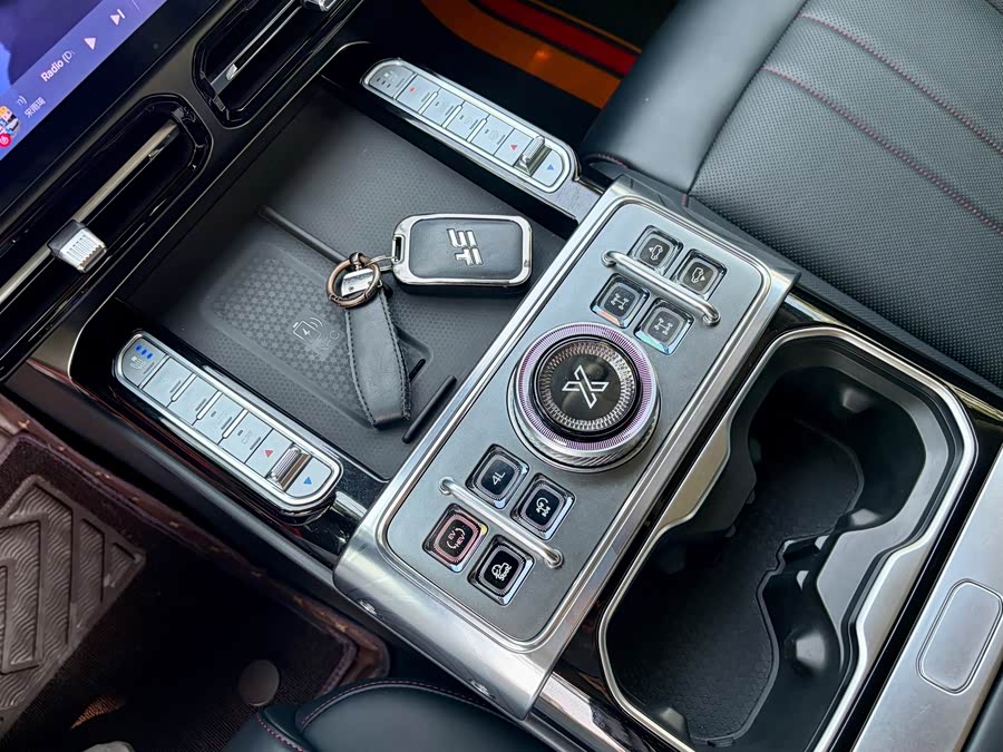 Zhongheng G700 2025 Enjoyment 6-seater - zdjęcie 13