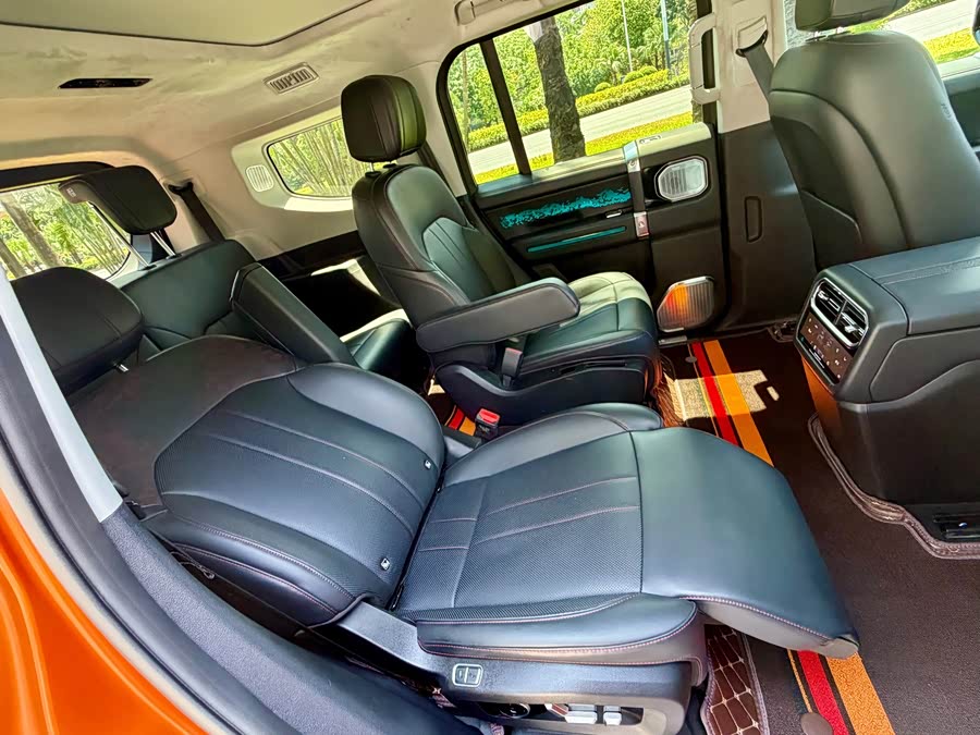 Zhongheng G700 2025 Enjoyment 6-seater - zdjęcie 10