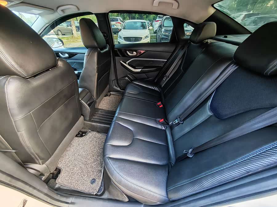 2022 D60EV Standard Range Comfort - zdjęcie 17