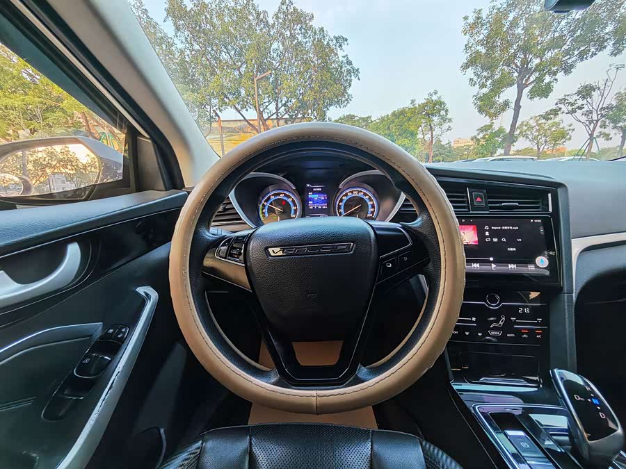 2022 D60EV Standard Range Comfort - zdjęcie 10