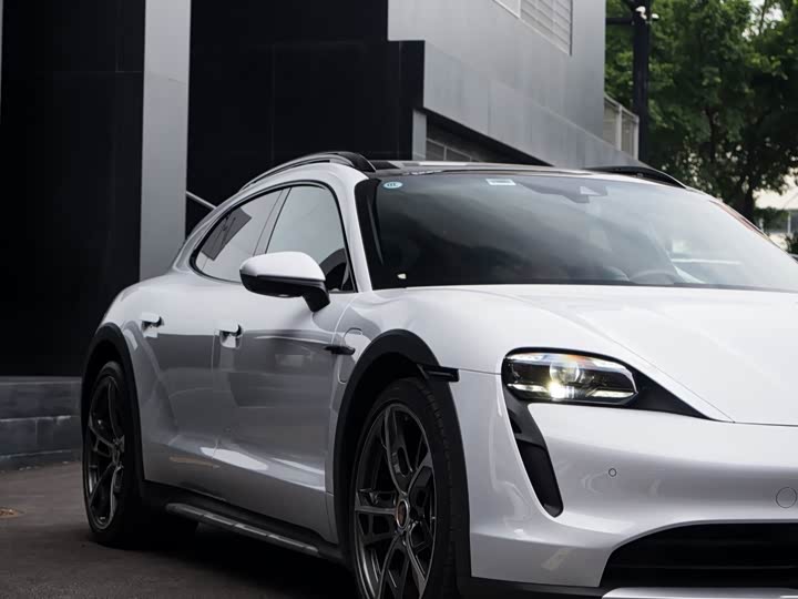 2022 Taycan Turbo Cross Turismo - zdjęcie 19