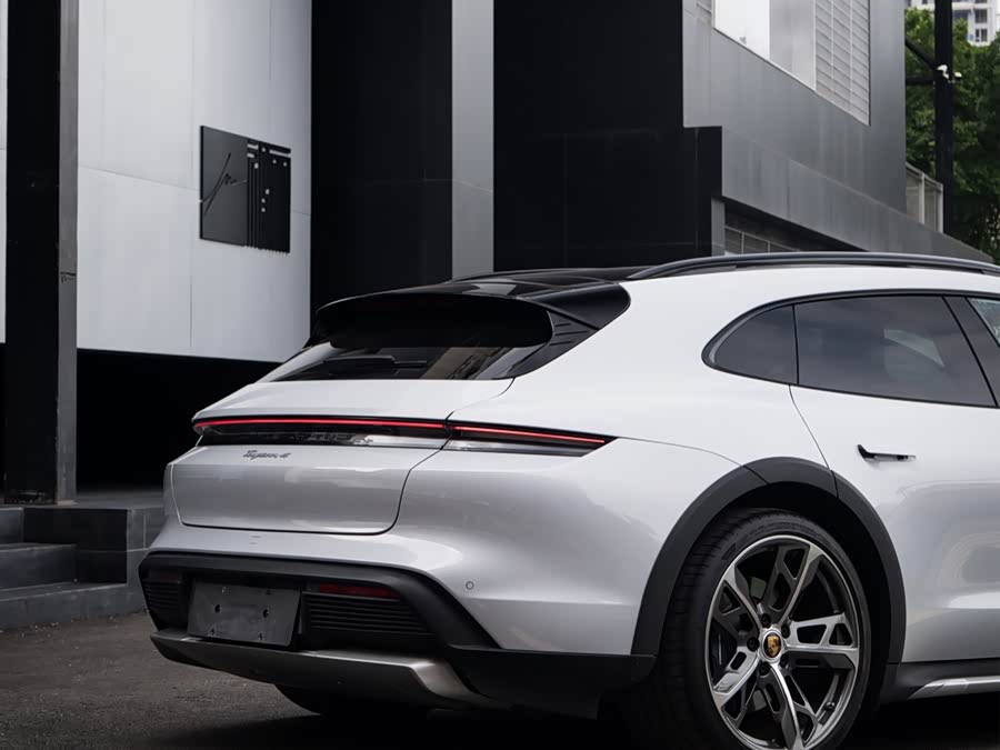 2022 Taycan Turbo Cross Turismo - zdjęcie 4