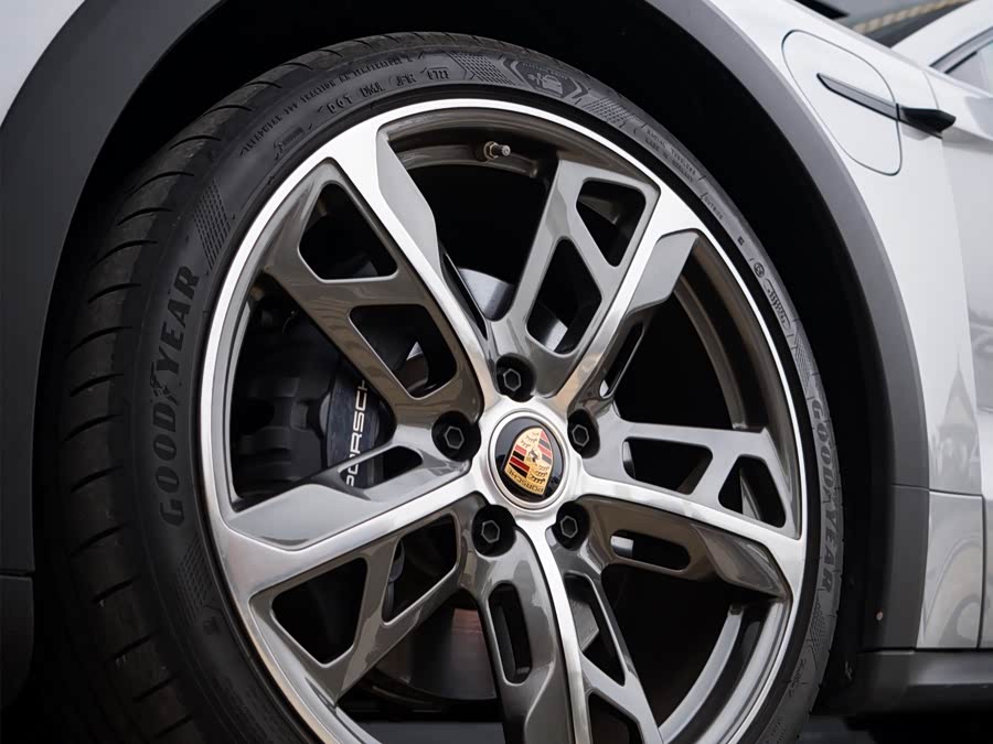 2022 Taycan Turbo Cross Turismo - zdjęcie 7