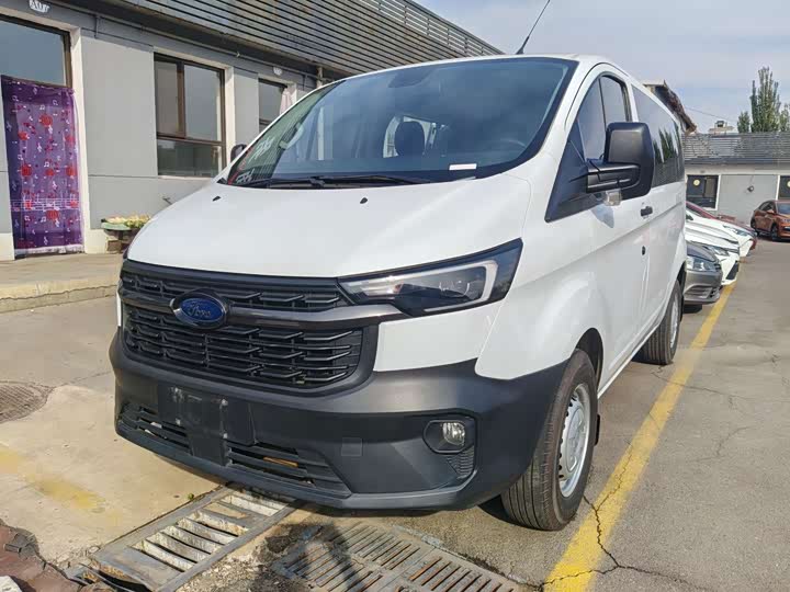 2023 2.0T Diesel Manual Multifunction Commercial Vehicle Short Wheelbase Low Roof 5/6 Seats - zdjęcie 12