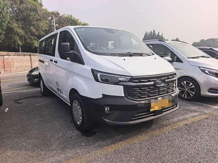 2023 2.0T Gas Auto Commercial Travel Medium Wheelbase Medium Roof 10/11/12 Seats - zdjęcie 18