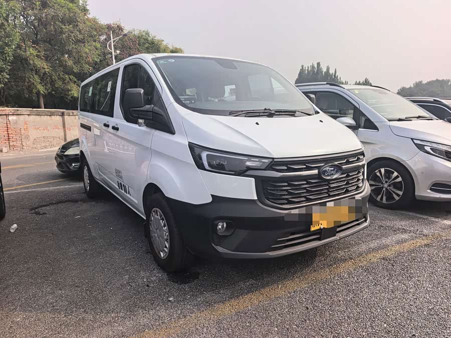 2023 2.0T Gas Auto Commercial Travel Medium Wheelbase Medium Roof 10/11/12 Seats - zdjęcie 3