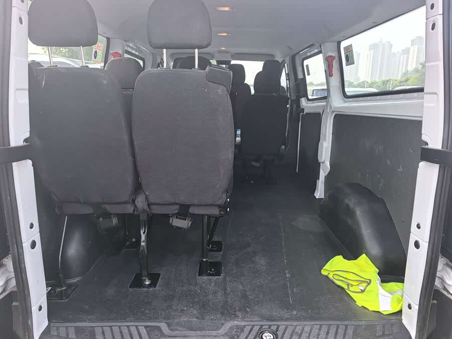 2023 2.0T Gas Auto Commercial Travel Medium Wheelbase Medium Roof 10/11/12 Seats - zdjęcie 10